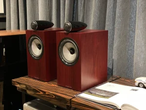 Bowers & Wilkins 705 S2 - Parlantes Bookshelf