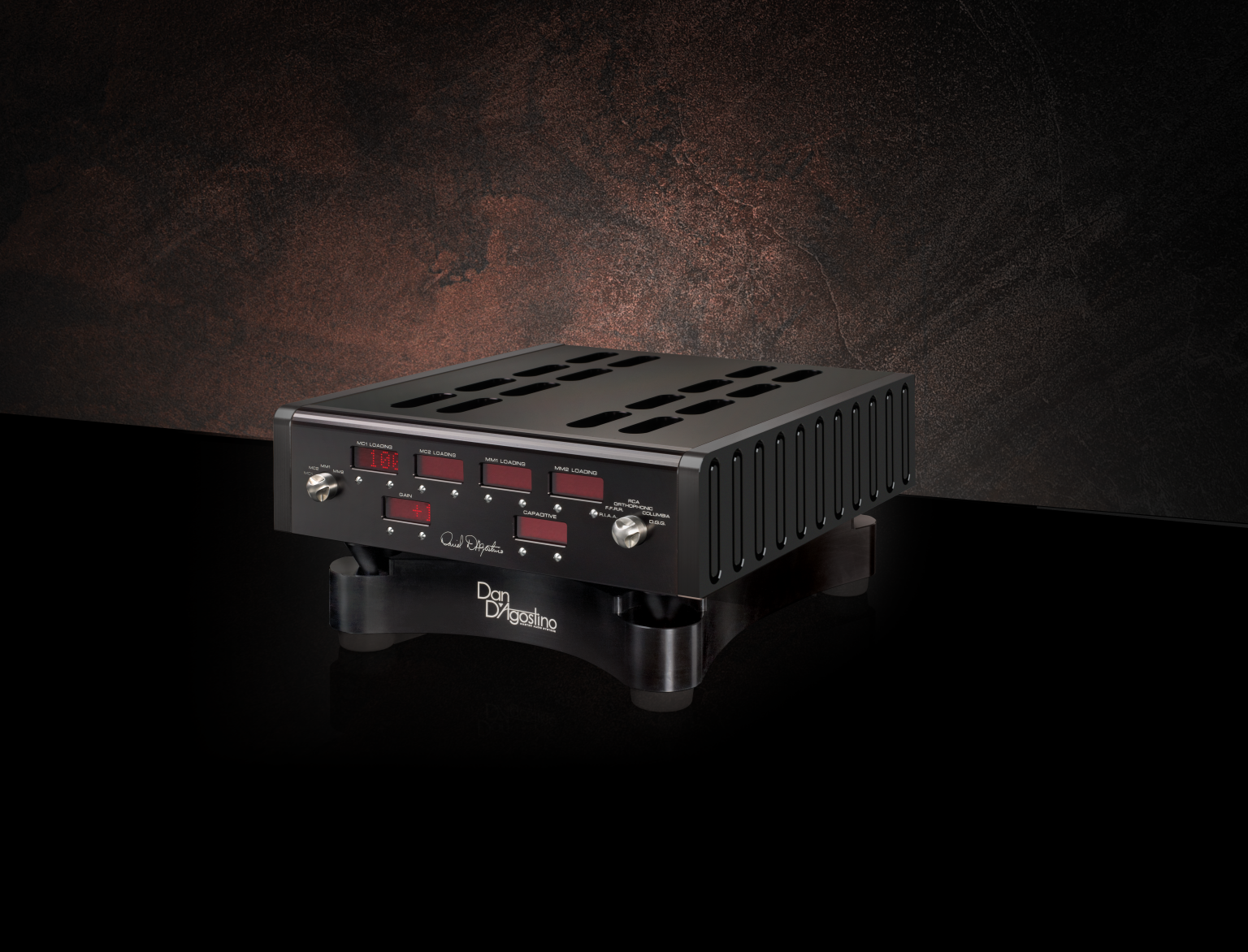 D'Agostino - Momentum Phono Stage Black 4 - Audio Reference